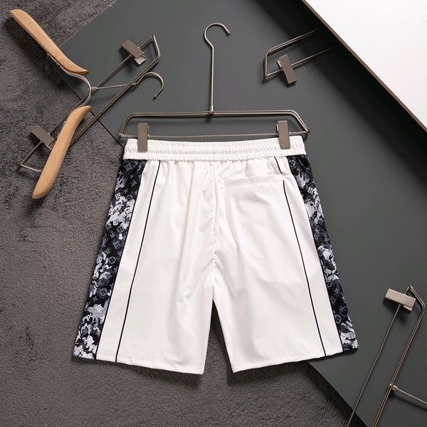 ブランドハーフパンツ背面デザイン